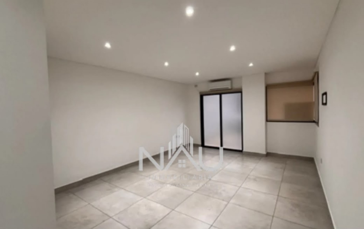 MONOAMBIENTE EN VENTA C/COCHERA | MAIPU AL 100 