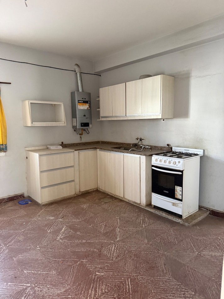 GALPON CON OFICINAS + CASA EN VENTA | AYACUCHO 648