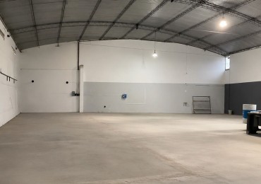 GALPON CON OFICINAS + CASA EN VENTA | AYACUCHO 648